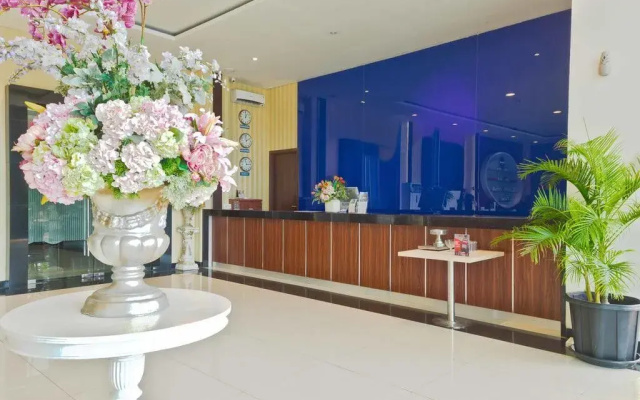 RedDoorz Premium near Kawasan Industri Cikarang
