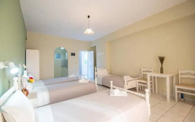 Avra Alykes resort