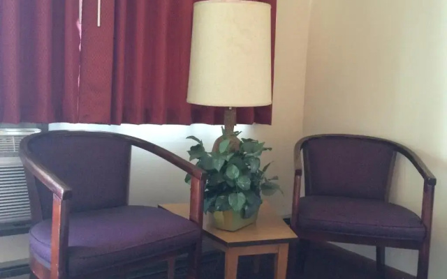 Greenway Motel