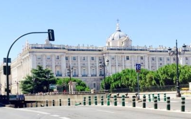 Отель Apartamentos Palacio Real 789 Испания, Мадрид - отзывы, цены и фото номеров - забронировать отель Apartamentos Palacio Real 789 онлайн пляж