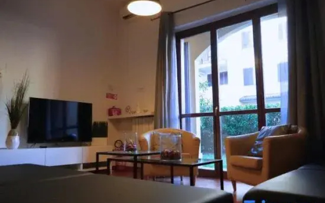 Roma 2 Apartment - THE V Collection