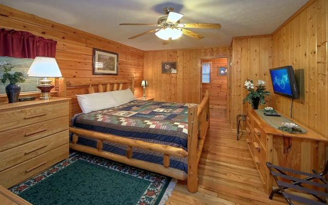 Sweet Mountain Laurel 403 - Four Bedroom Cabin