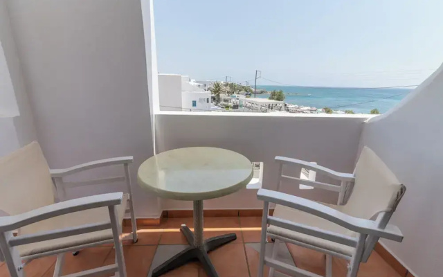 Nikos Apartments & Studios