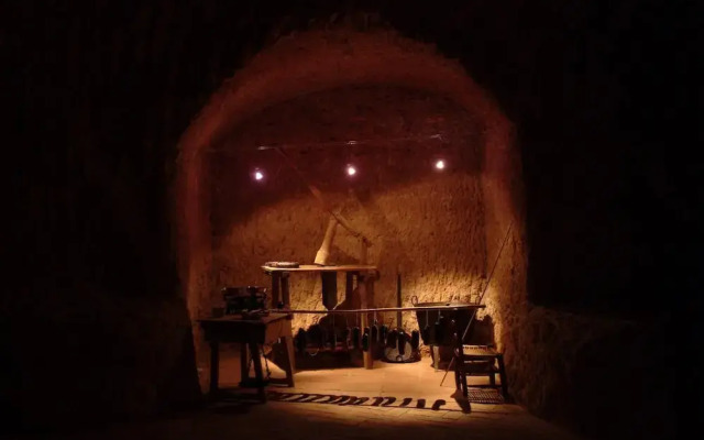 Cuevas Almagruz