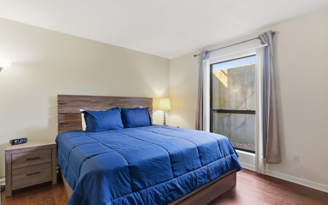 Overlook Paradise Scenic Stay