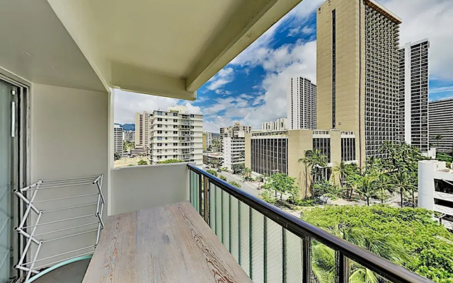 Kuhio At Waikiki 1109 Condo by RedAwning, Honolulu