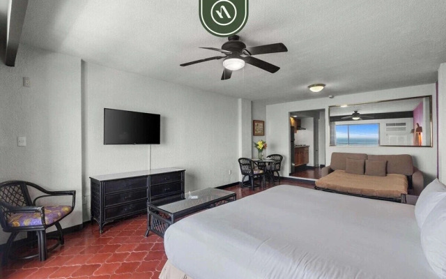 Peaceful Oceanview Studio - Pool - Daily Cleaning