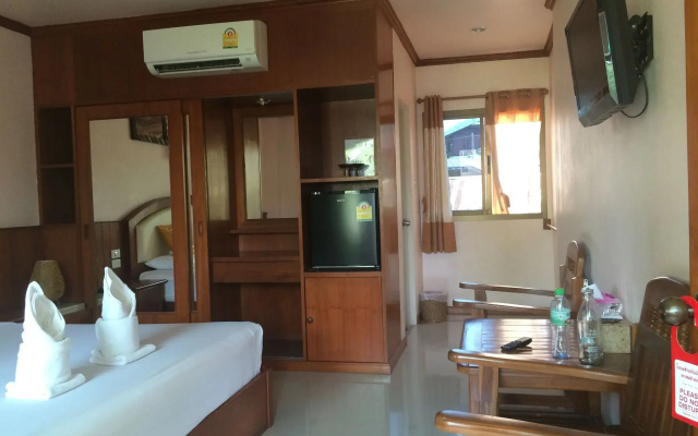 Baan Rom Mai