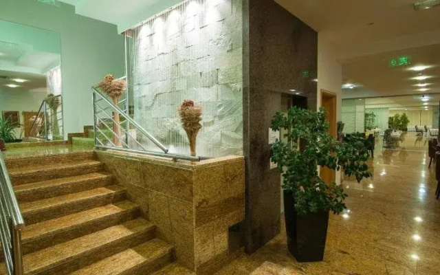 Hotel Zoo