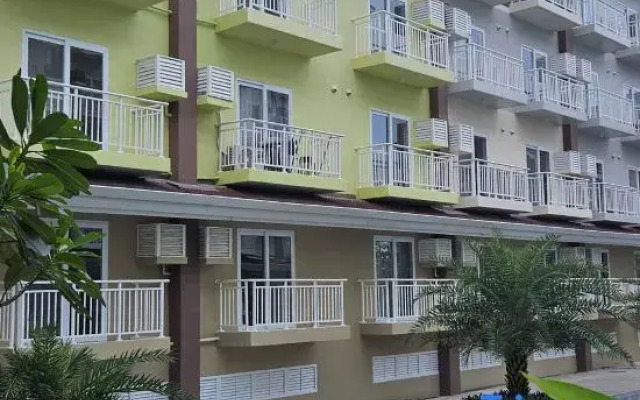 Easy Access Cozy Condo | Near Mactan Airport