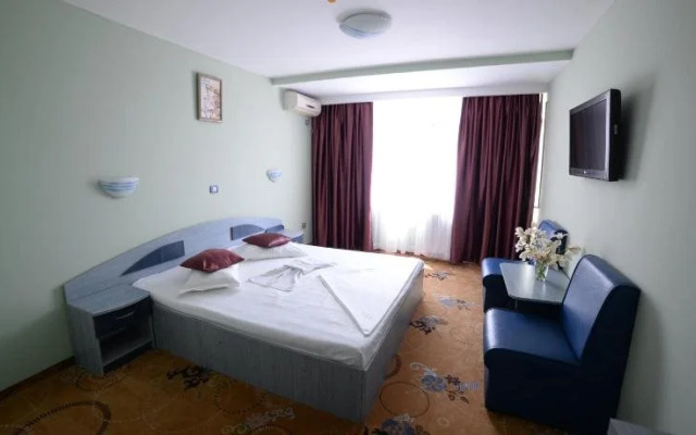 Hotel Dacia Sud