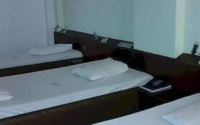 Comodoro Tourist Hotel