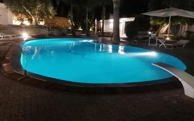 Bouganvillea house