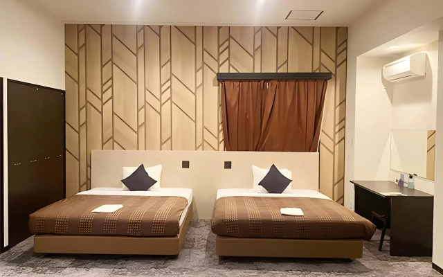 HOTEL LiVEMAX Esaka