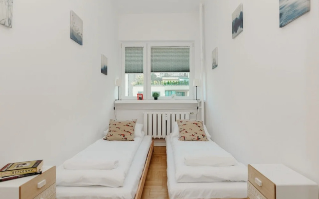 ShortStayPoland Grzybowska B16