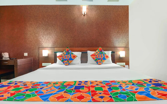 Fabhotel Nera Regency