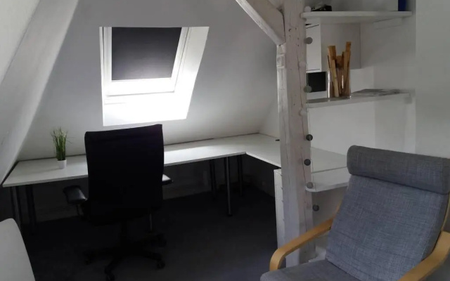 Helle 2-Zimmerwohnung Am Stadtrand (Adults Only)