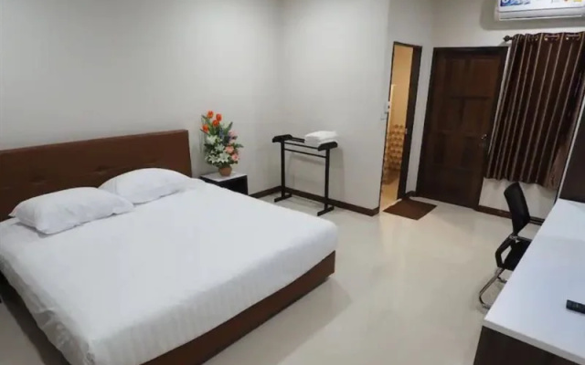 Waritthon Residence
