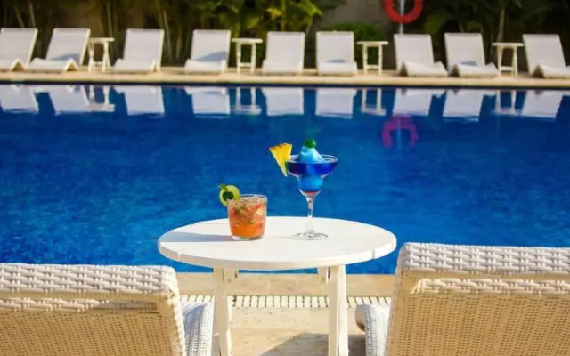 Tibisay Hotel del Lago