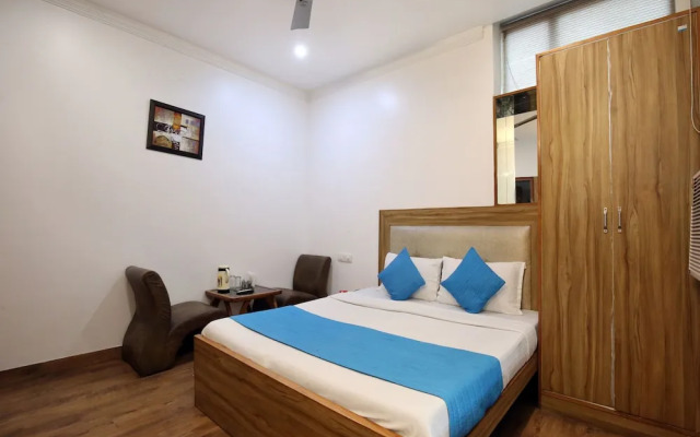 OYO 9230 Hotel Royal Brooks