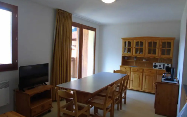 Lou Services Apartment I23 LSI 001