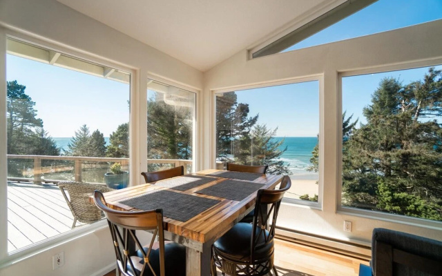 Otter Rock Hideaway