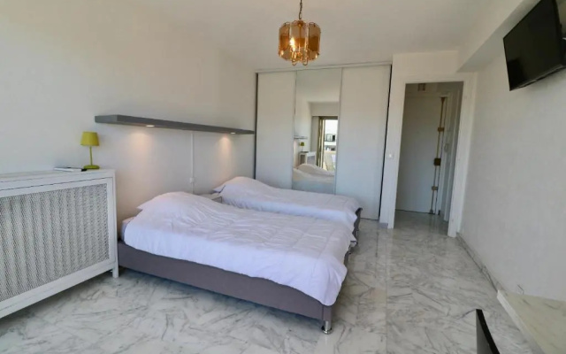2 bedroom & studio Palais Royal 2 mins from Croisette and Carlton