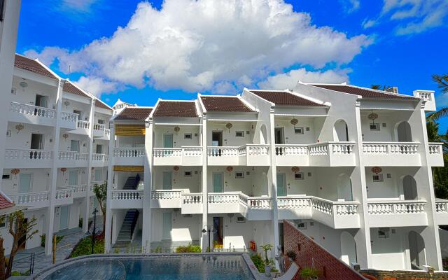 Aurora Riverside Hotel & Villas Hoi An вид на фасад