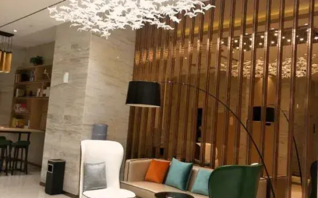 Qinin hotel (Haihang Square Metro Station Branch)