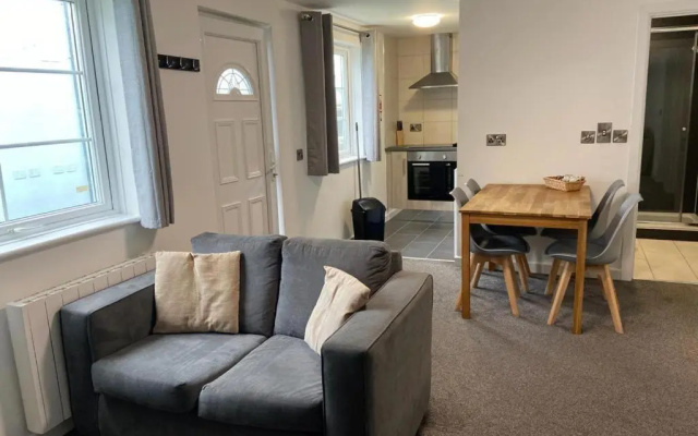Apartment With Access to Pool, Spa & Soft Play