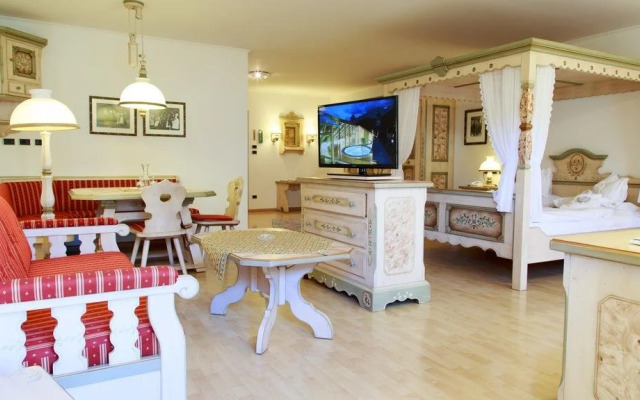 Hotel Cavallino Bianco - Weisses Roessl