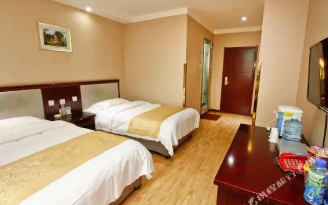 Xianyang Moonlight Island Style Hotel
