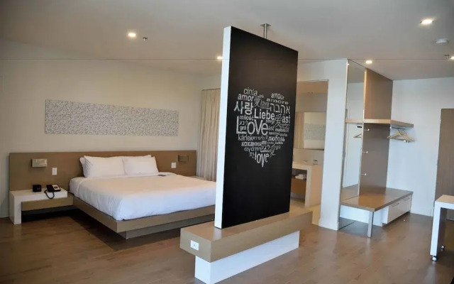 Hotel du Lac Champlain, an Ascend Collection Hotel