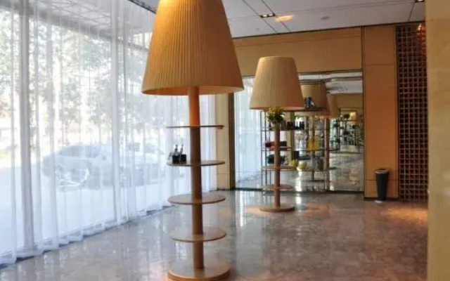 Grace Inn Hotel (Heze Danyang Overpass)