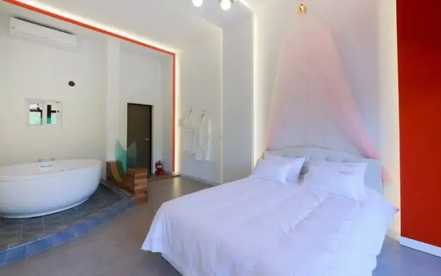 Gyeongju Edith Poolvilla & Pension