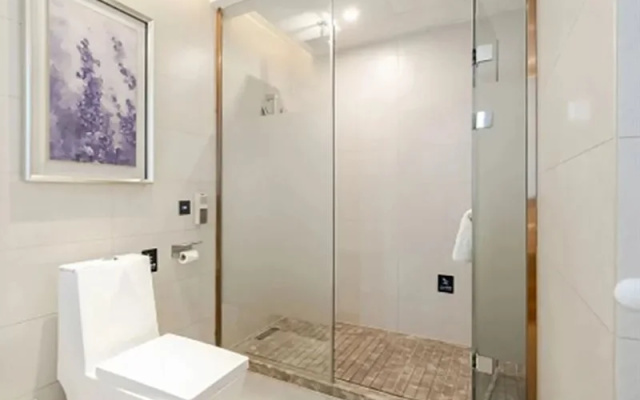 Lavande Hotel (Wuhan Caidian Economic Development Zone Changfu Commercial Plaza)