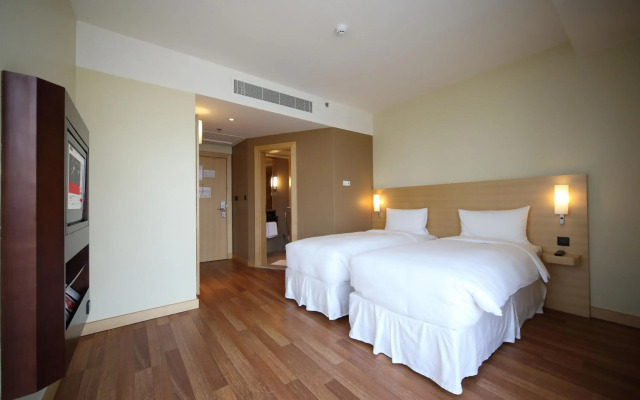 Ibis Riyadh Hotel Al Muhammadiyah United Company Branch