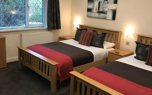 Barncroft Luxury Guest House Near Nec