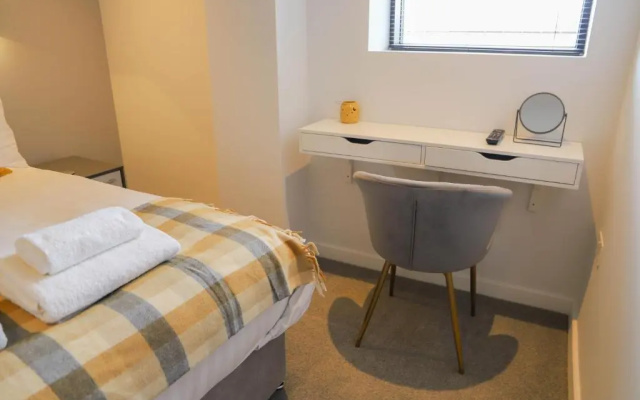 Apartment Seven