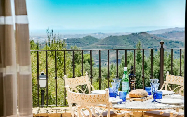 SBCC 2 bedroom villa with breathtaking views Roomservice