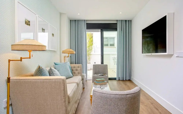 Exclusive Penthouse Near Torre del Oro Betis Xxvi