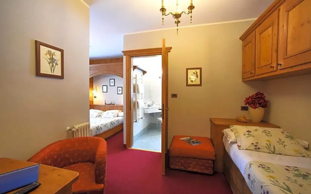 Hotel Garnì Il Cirmolo