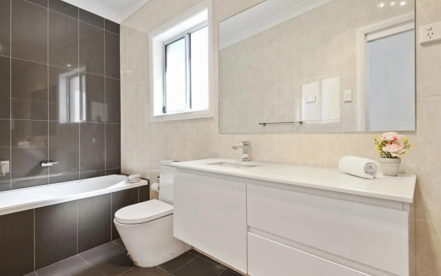 Serviced Houses - Villa Hodgkinson
