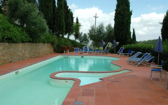 Wine, Good Food, Nature, Art, Swimming Pool and Tennis Court