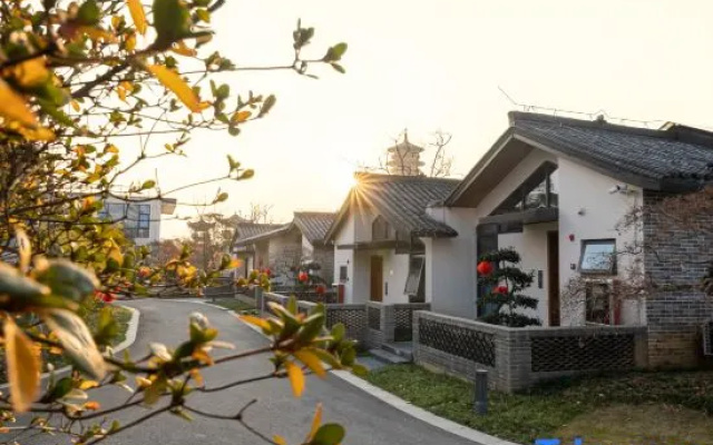 Wunvzhou Dreamless Lake Resort Hotel