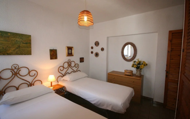 Villa Lola