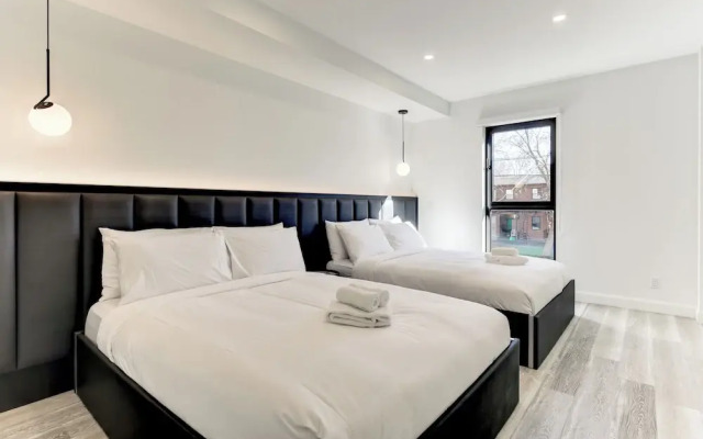 CLUBHAUS Hotel