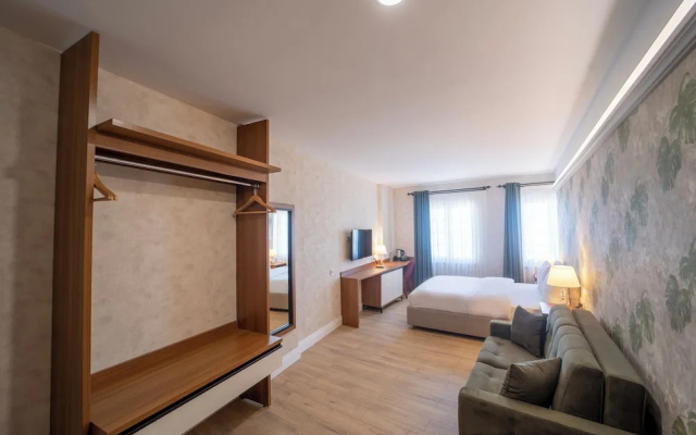 Mell City Suite Hotel