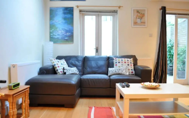 Central 1 Bedroom Flat