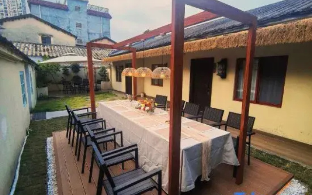 Night breeze Homestay (Beihai Qiao Gang)